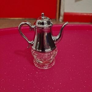 Vintage Elegant Silver Teapot Salt Shaker